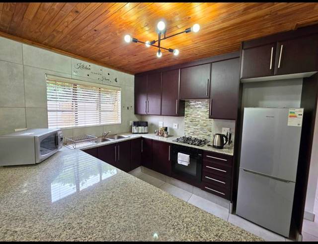 2 BEDROOM HOUSE FOR SALE IN GLEN MARAIS